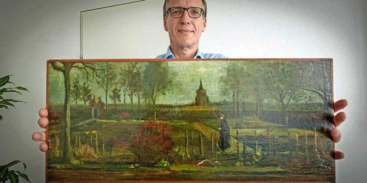 Stolen Van Gogh returned in IKEA bag displayed again