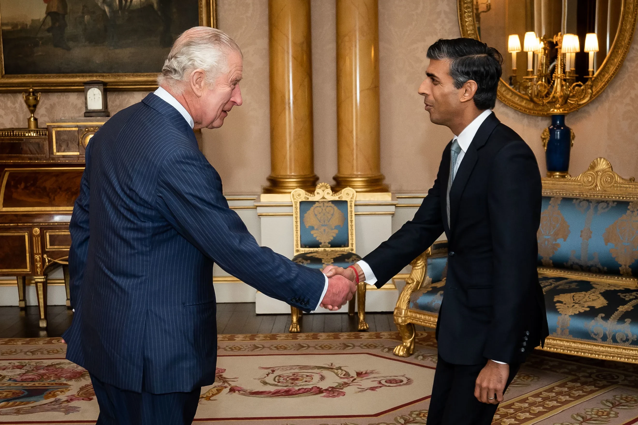 UK leader Sunak to hold weekly audience with King Charles by phone