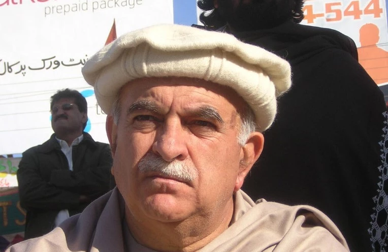 Mahmood Achakzai alleges rigging; threatens to launch campaign 