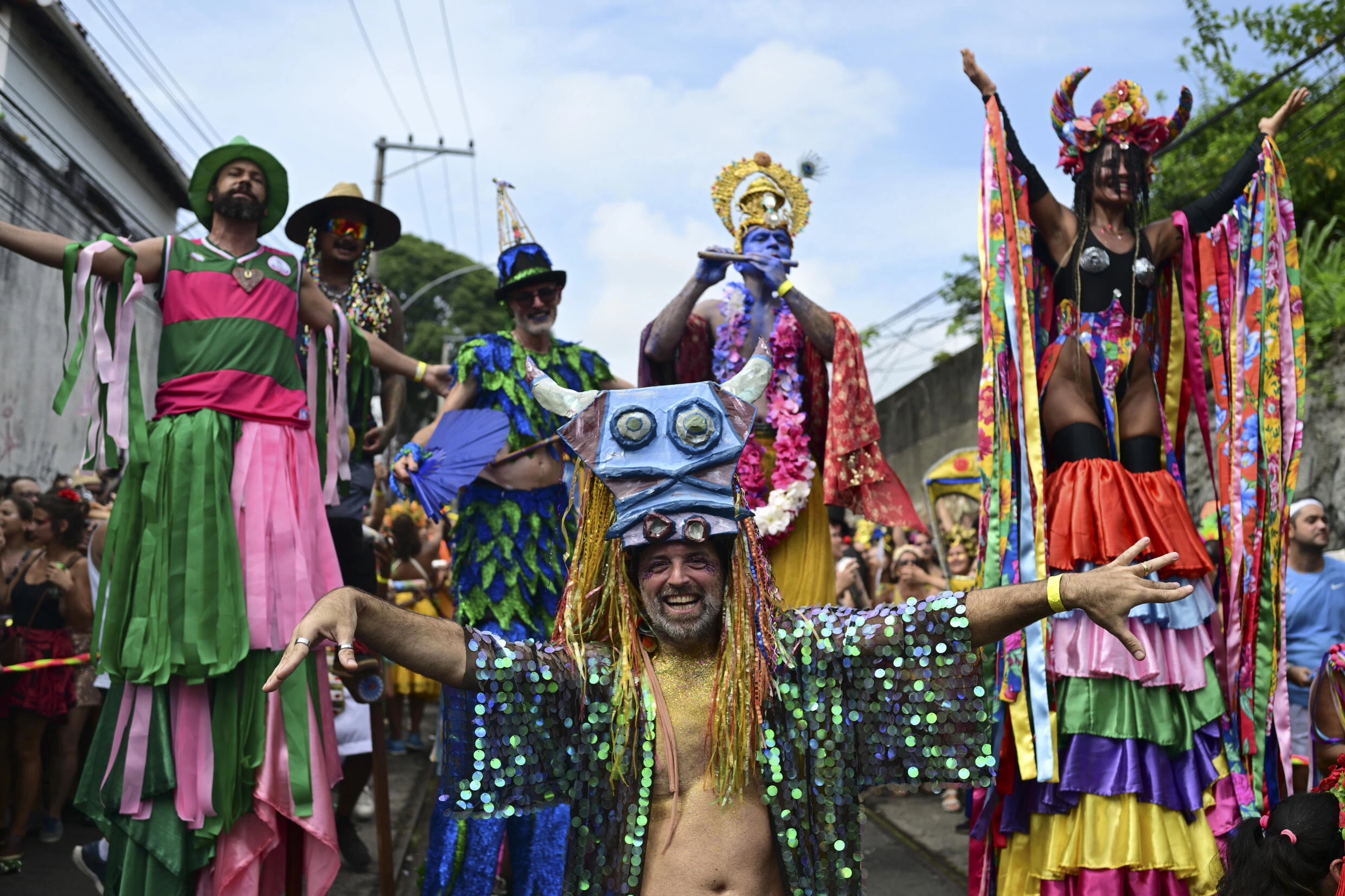 Parades, parties, pageantry: What to know about Rio's Carnival