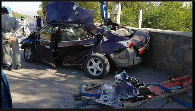 Three die as truck crushes car on Ring Road in Lahore