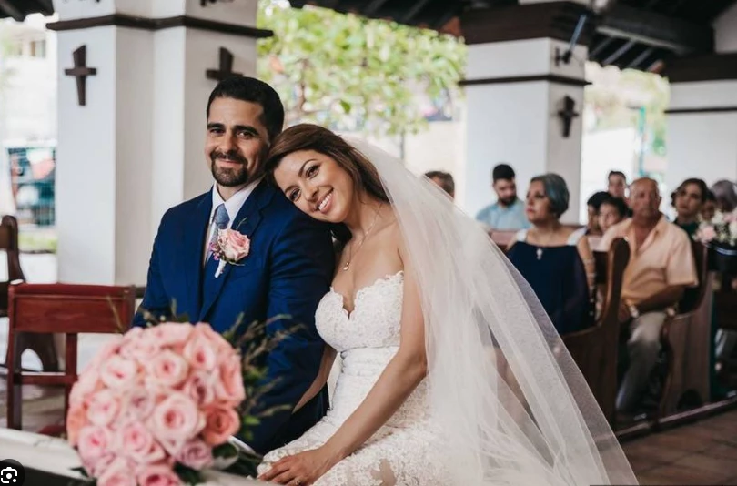 1,200 couples get hitched in Mexican mass wedding