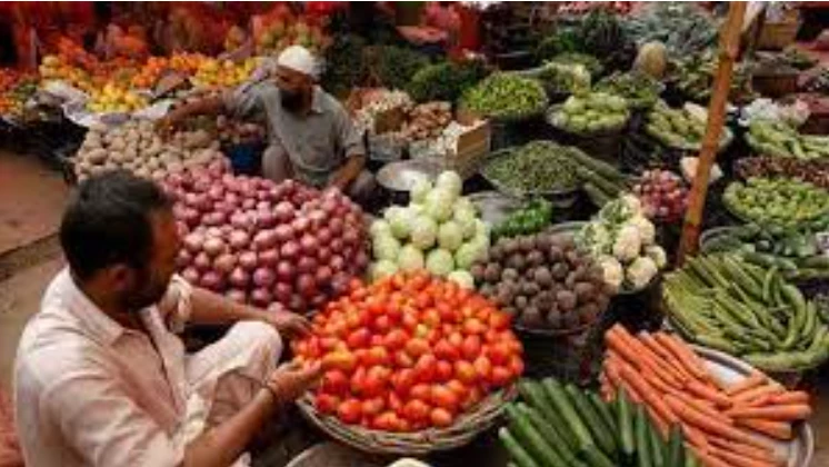 Weekly inflation falls slightly, but still high on yearly basis