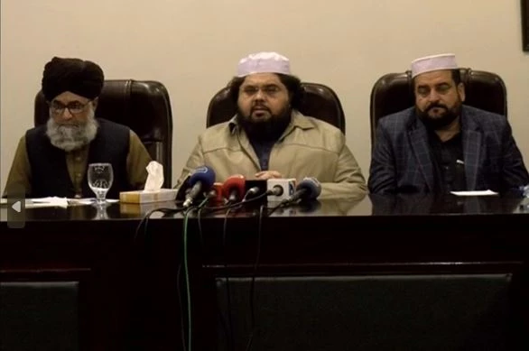 JUP's Maulana Awais Noorani says whoever has mandate should be transferred power