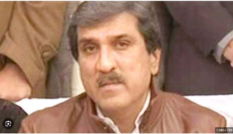 Makhdoom Ahmad Mehmood favourite for Punjab governor slot