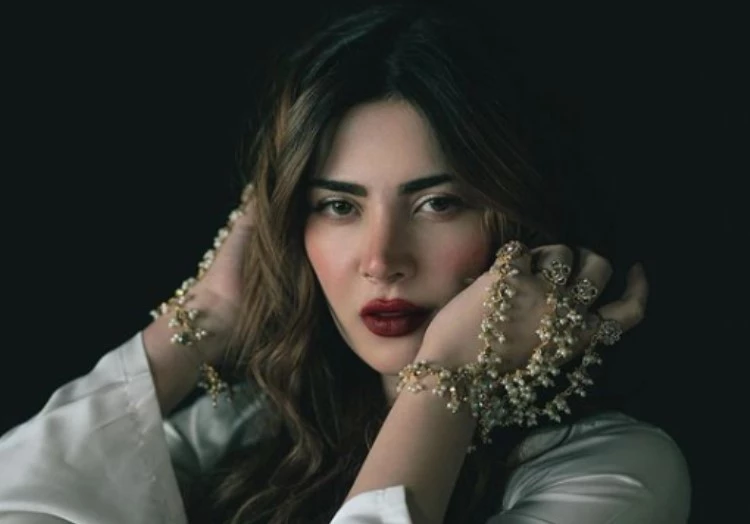 Naimal Khawar shines in white, redefining beauty