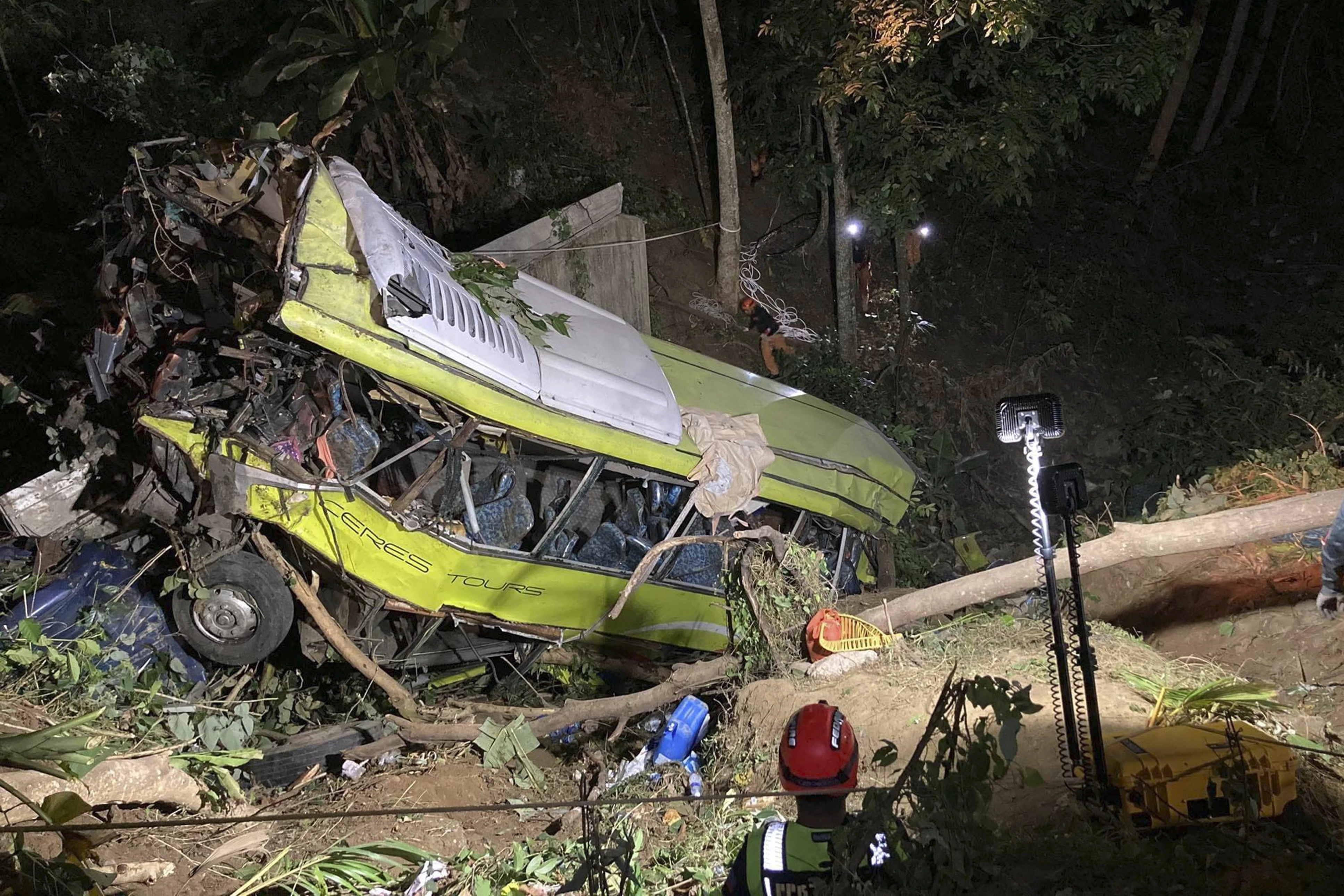 15 dead as truck falls into Philippines ravine: rescue official