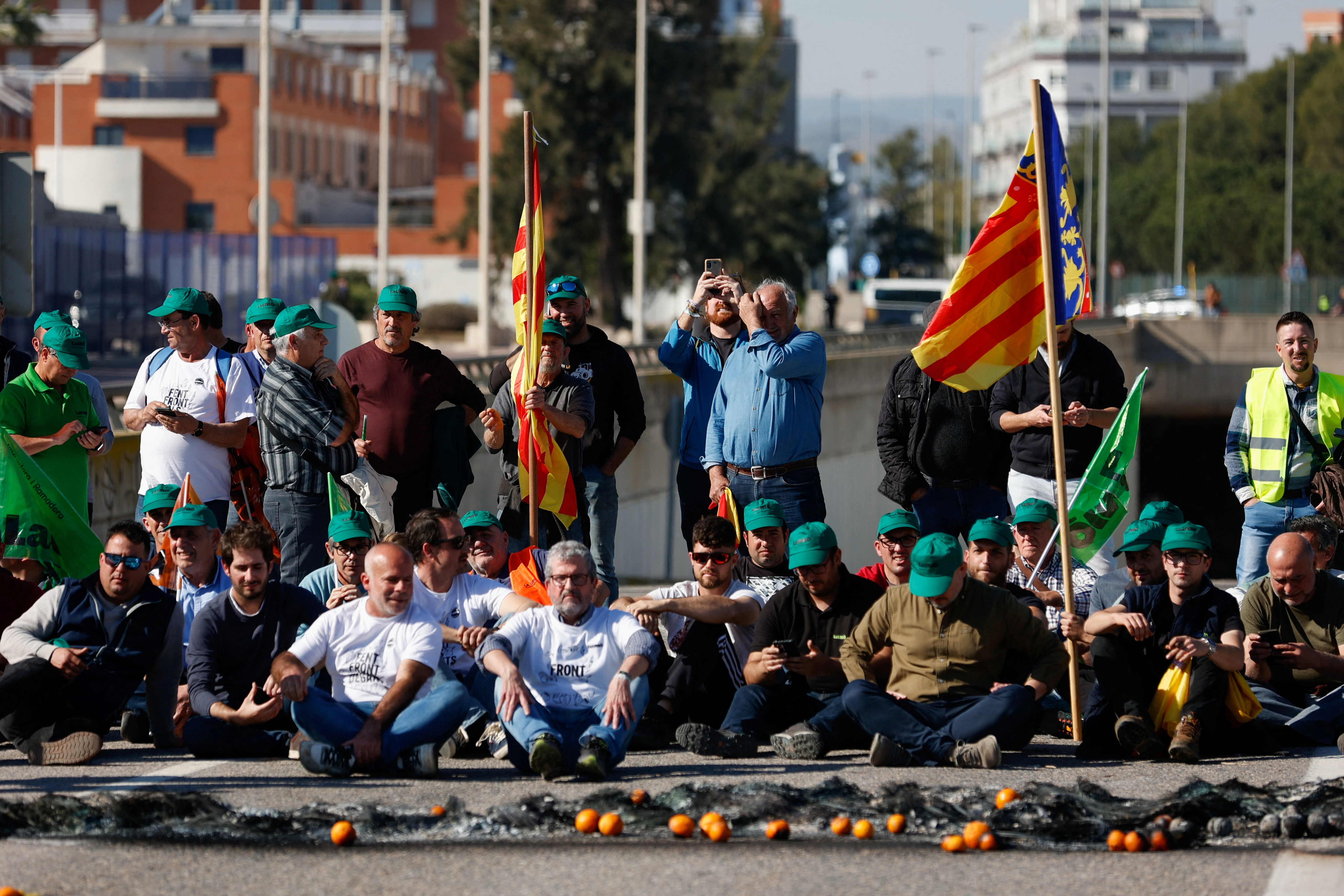 Fresh farmers' protests choke Europe