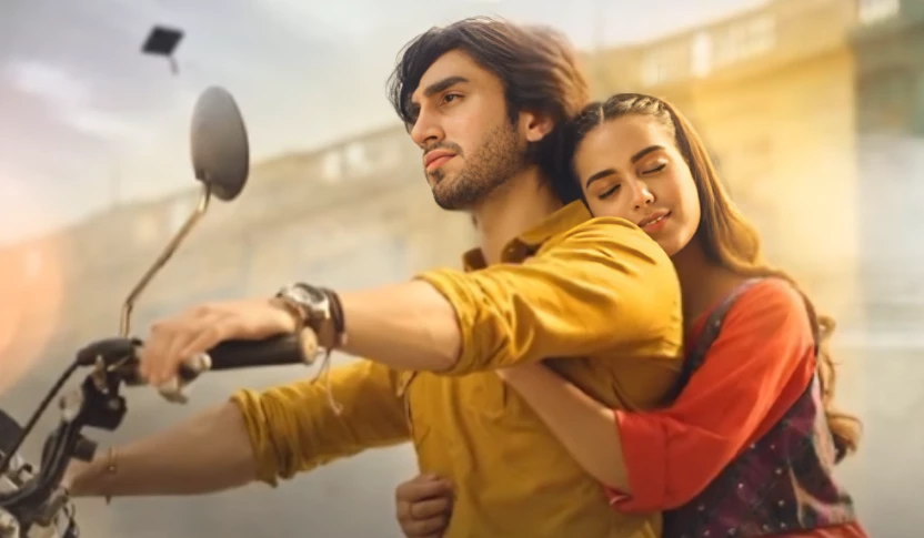 Hectic working routine grips Iqra Aziz and Hamza Sohail at sparkling set