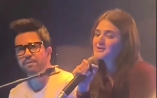 Netizens assail Hira Mani for ‘ruining’ Nazia Hassan's popular rendition in Junaid Khan concert