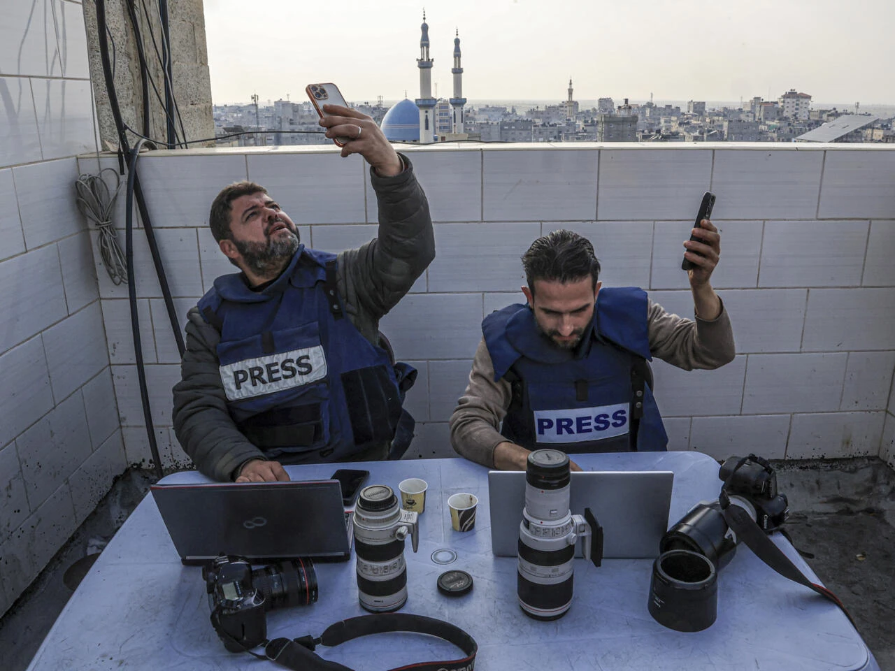 UK broadcast journalists demand open access to Gaza