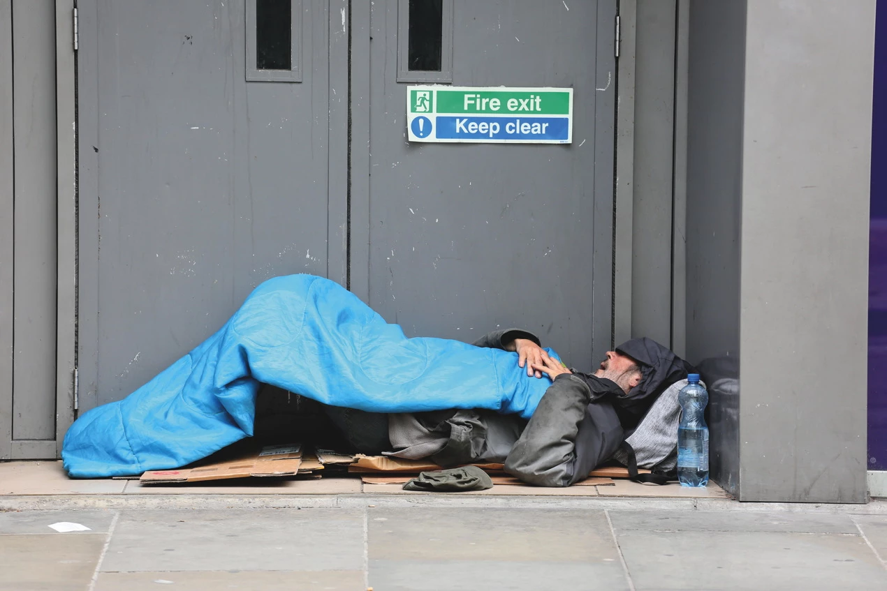 Rough sleeping in England up 27 percent: figures