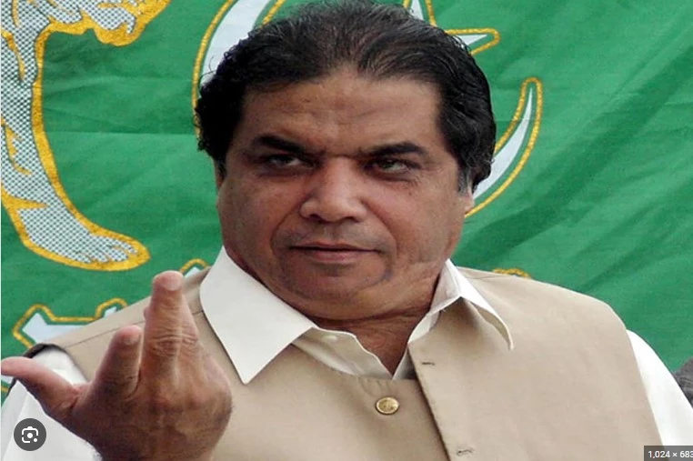 Shehbaz Sharif to win by a wide margin today, says PML-N's Hanif Abbasi