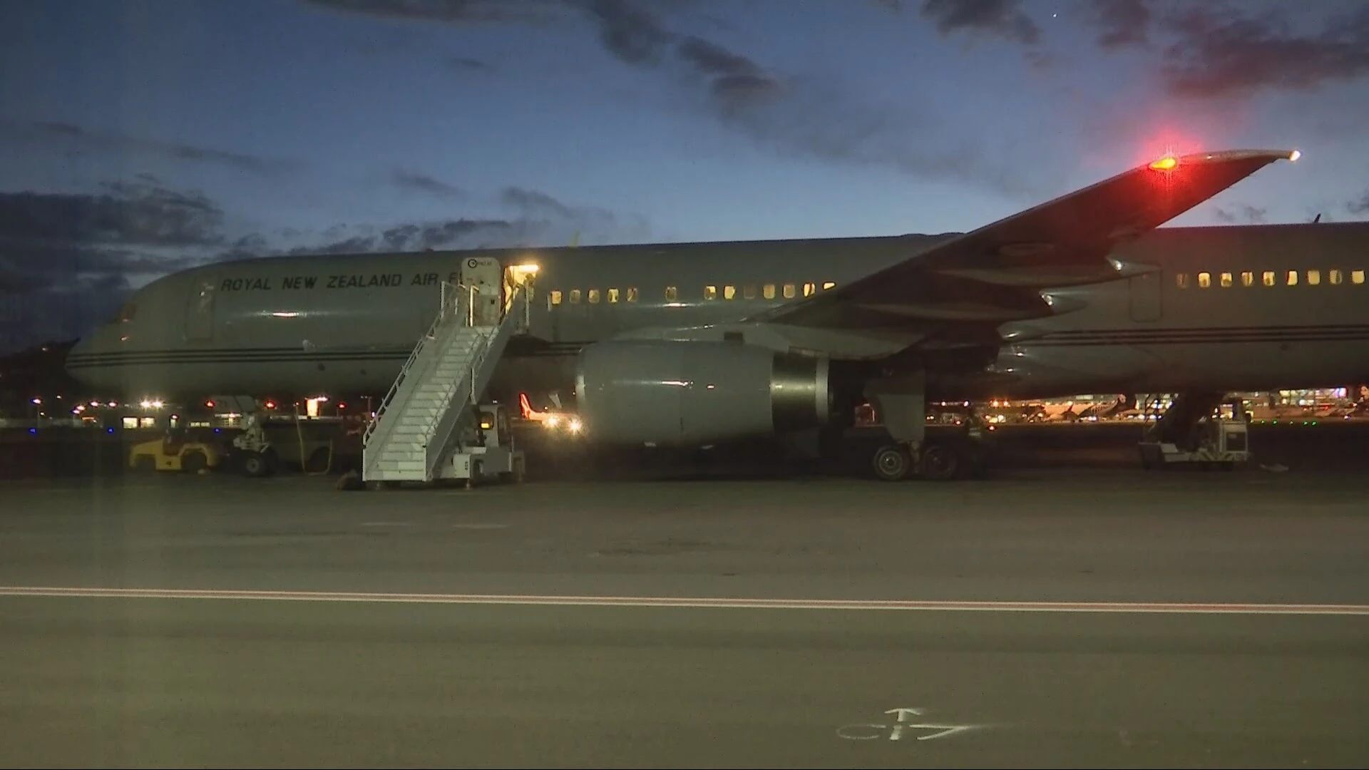 NZ PM flies commercial to Australia after air force plane grounded