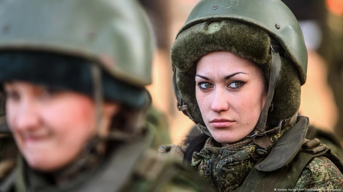 Putin hails women soldiers fighting in Ukraine