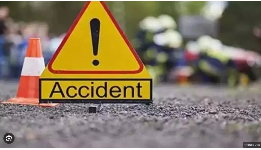 11 die in road accidents in Sindh, Punjab cities