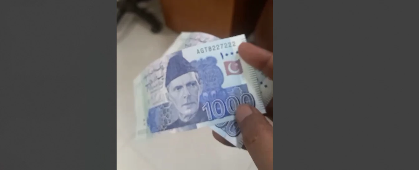 Video showing misprinted Rs1000 currency notes goes viral