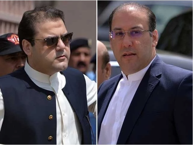 Hassan, Husain Nawaz surrender before court in Panama leaks references