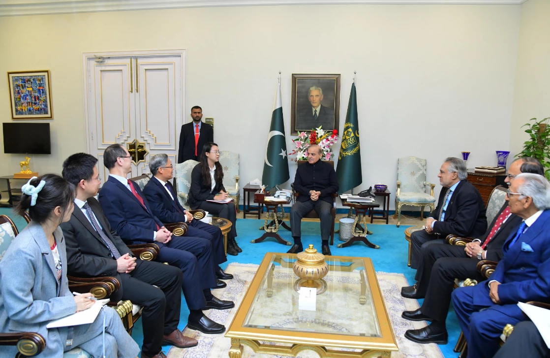 PM vows to ensure timely implementation of CPEC initiatives