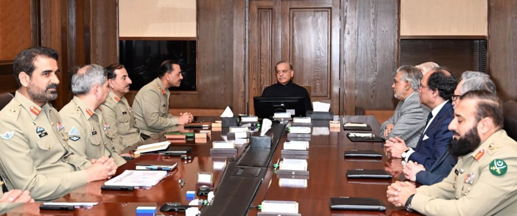 PM, cabinet members visit GHQ: Army chief reiterates resolve to come up to nation’s expectations