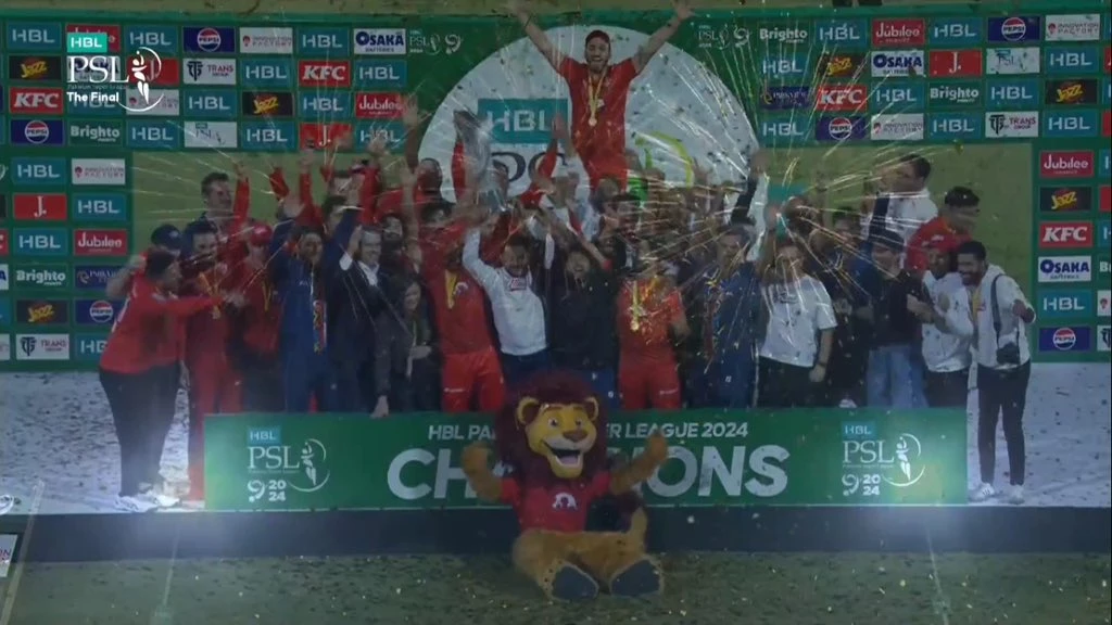 Islamabad United clinch PSL 9 title with thrilling win over Multan Sultans