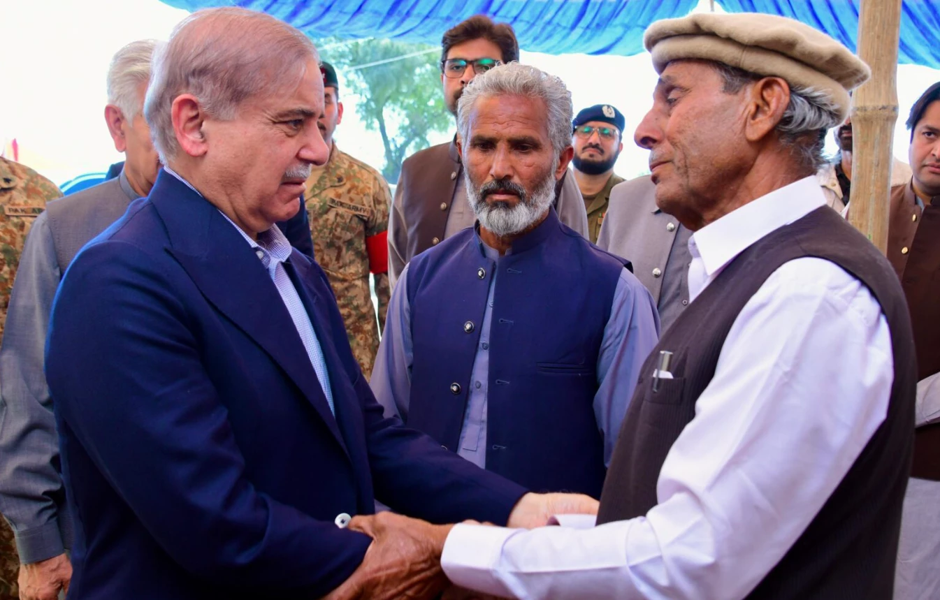 PM visits families of martyred officers