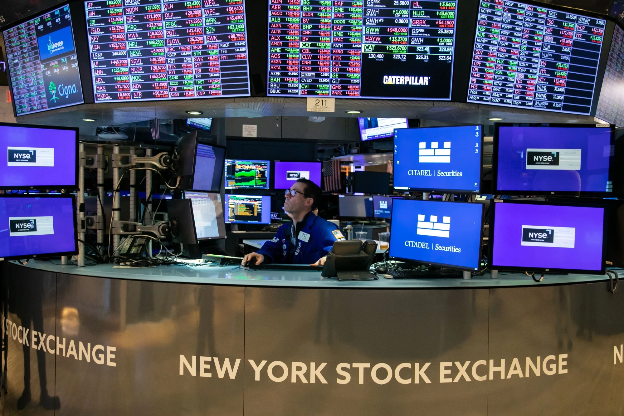 Wall Street stocks rise before key rate decisions