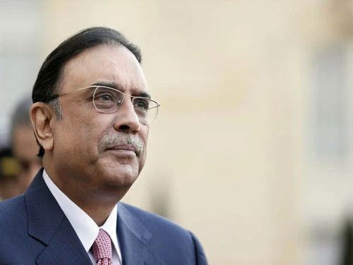 President Zardari seeks legal immunity in Thatta water supply reference