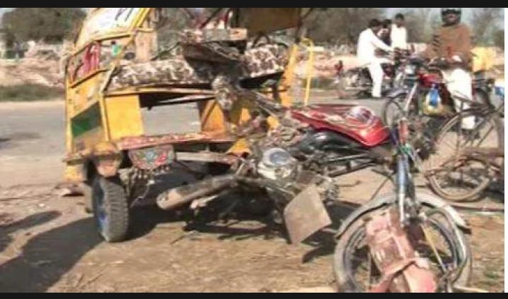 Six people perish in Gujranwala, Gujrat accidents