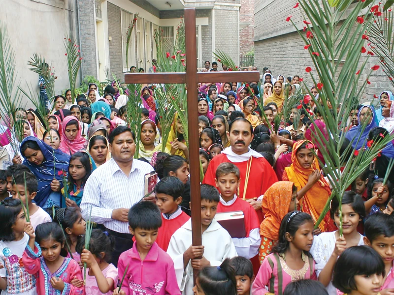 Christians celebrate Palm Sunday with religious fervor across Pakistan