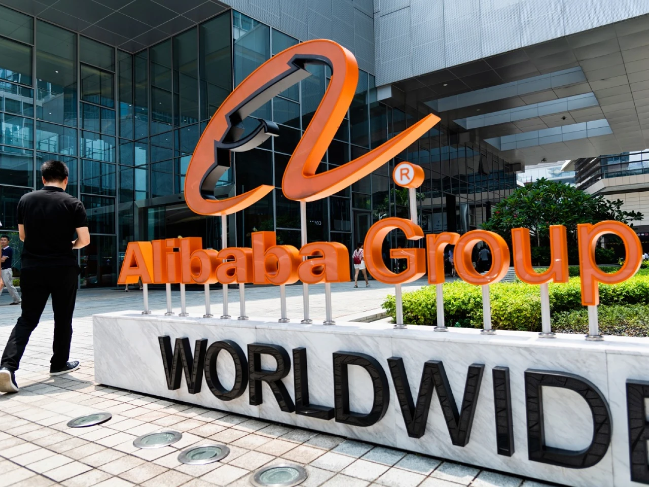 Alibaba withdraws Hong Kong IPO for logistics arm