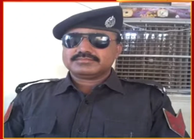 Cop honey-trapped before being whisked away by dacoits in Jamshoro