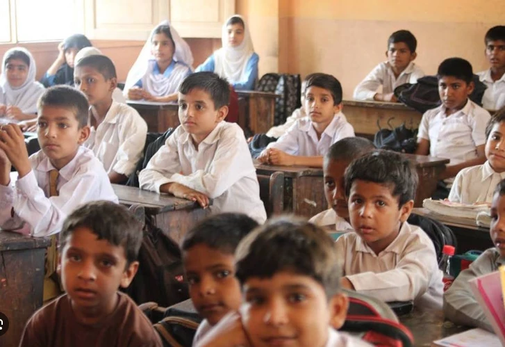 Lahore’s private schools warned for receiving charges other than fee