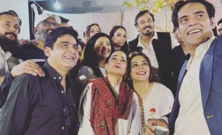 Nauman Ijaz's grand Iftar dinner brings showbiz friends together