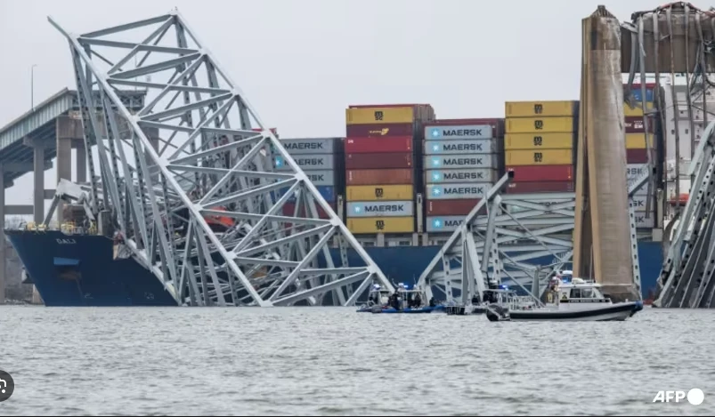 Two bodies found as US bridge collapse moves from recovery to salvage