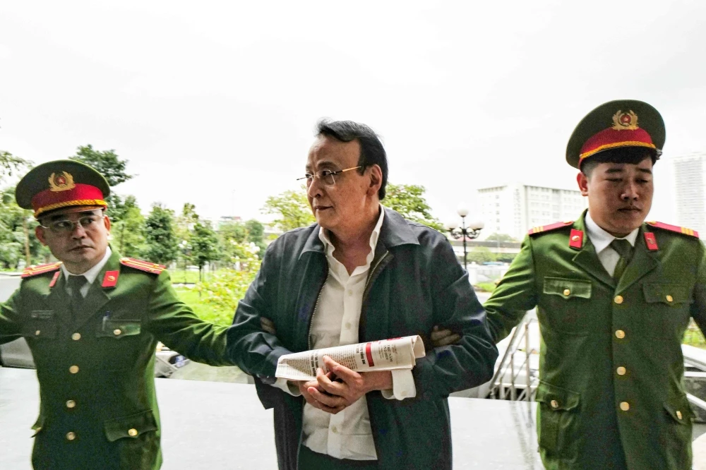 Vietnam jails luxury property tycoon over $355 mn bond scam