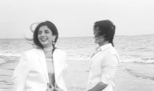 Mawra Hocane & Danyal Zafar’s monochrome beach pictures emanate romance of 90s