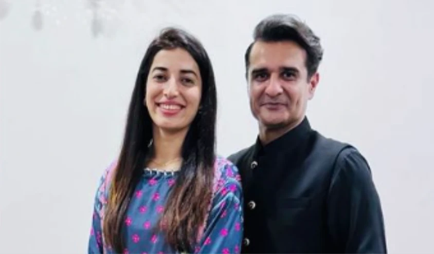 Cricketer Aliya Riaz gets engaged with commentator Ali Younis