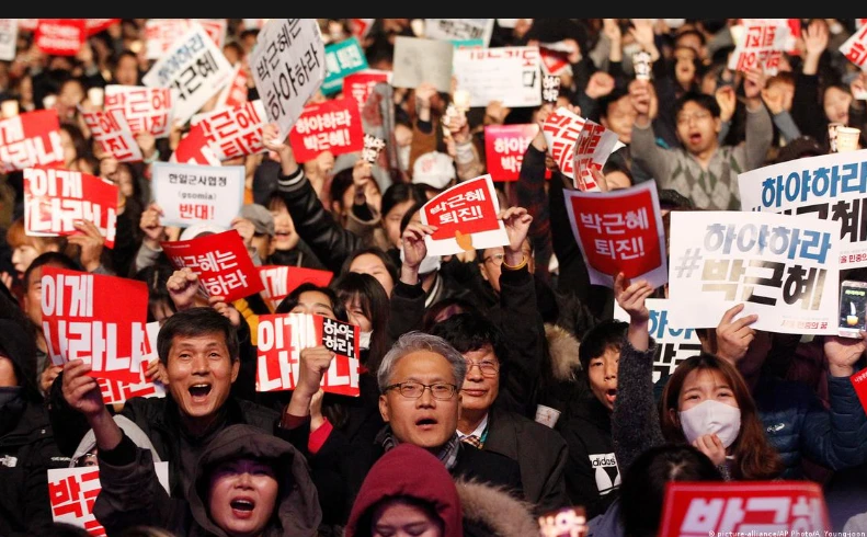 South Korean president slams doctor 'cartel' as strike drags on