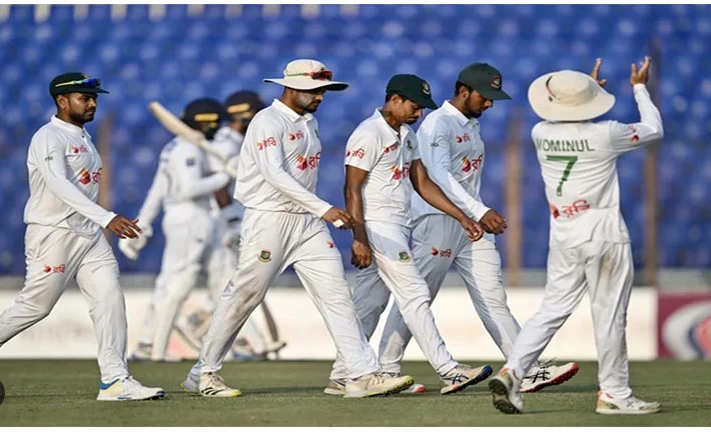 Sri Lanka sweep Bangladesh Test series with crushing win