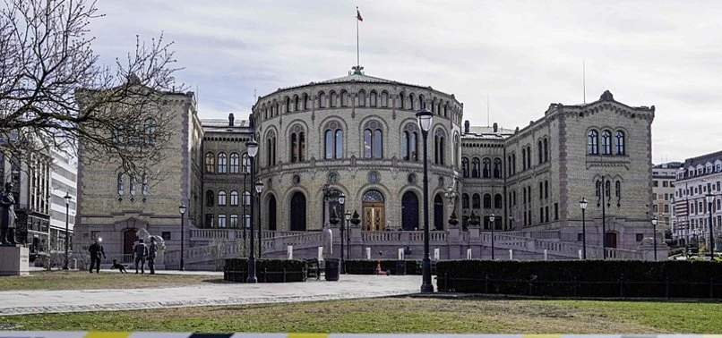 Norway's parliament temporarily closed off after threats