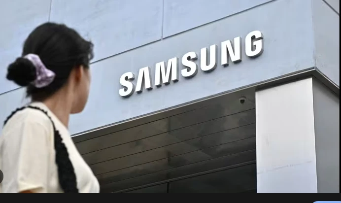 Samsung expects 10-fold rise in profits