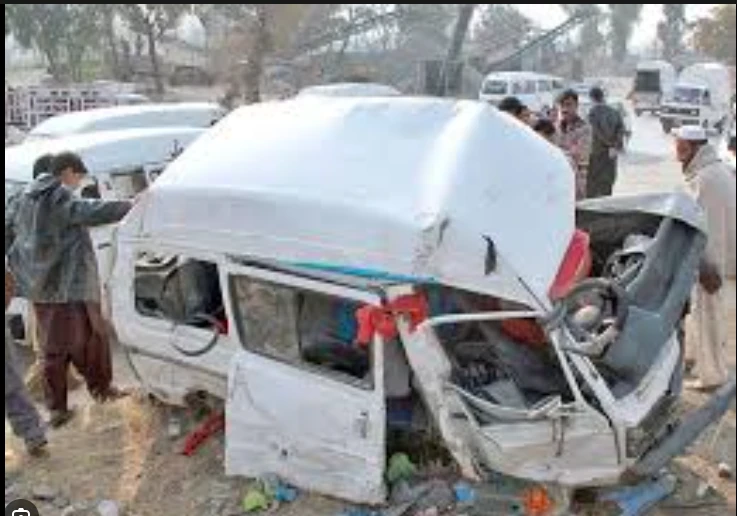 Three students, driver die as mini-van hits tractor-trolley in TT Singh