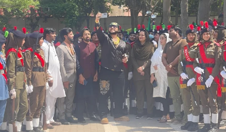 Controversial TikToker Kashif Zameer with DIG Punjab at Police Training College