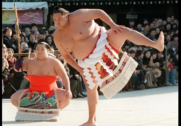 First foreign-born sumo grand champion dies aged 54