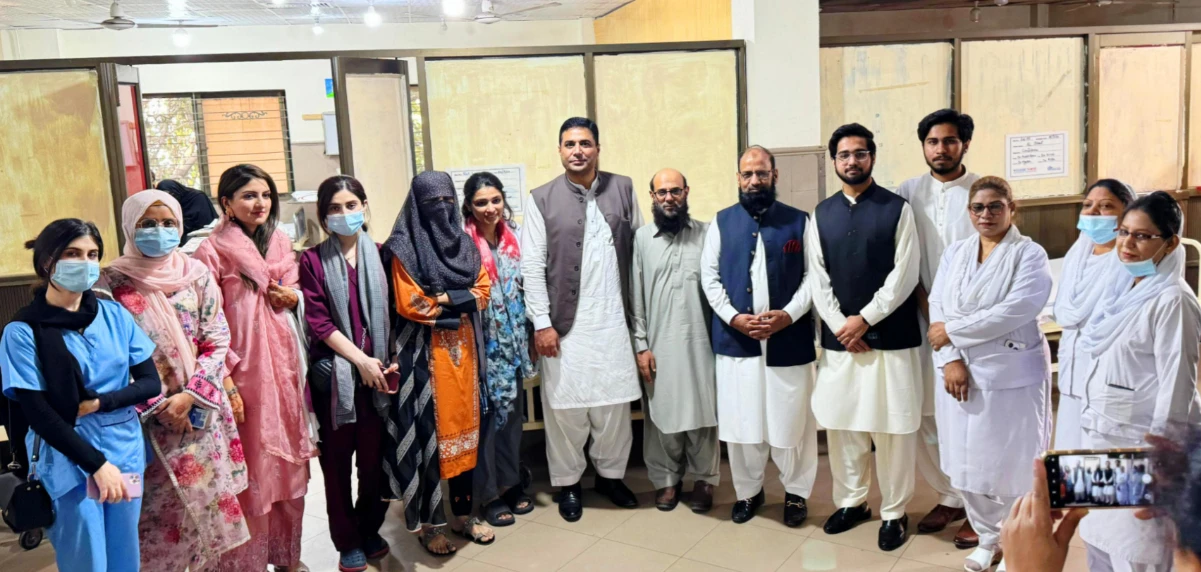 FJMU VC celebrates Eid with patients and on-duty medics