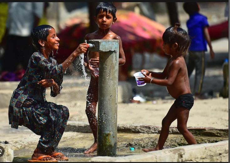 Heatwaves put millions of children at risk in Asia: UN