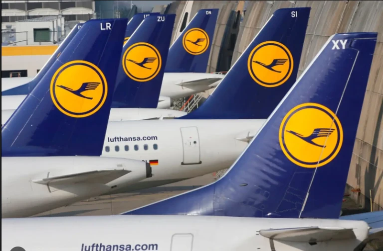 Lufthansa cabin crew win hefty pay rises