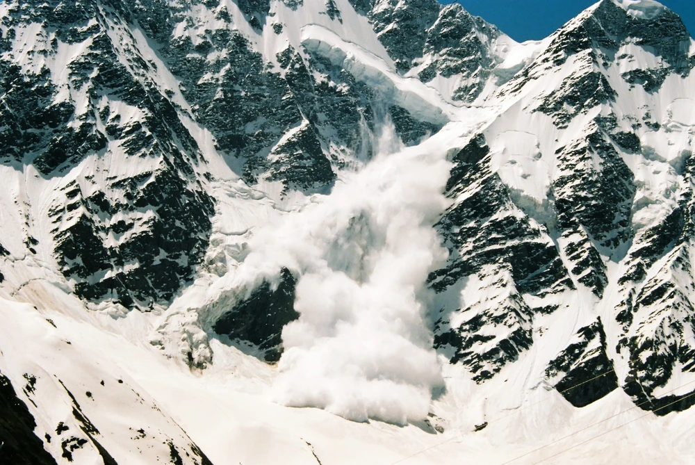 Two Dutch skiers die in Austria avalanche