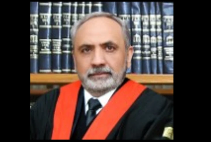 Justice Ishtiaq Ibrahim appointed acting PHC chief justice